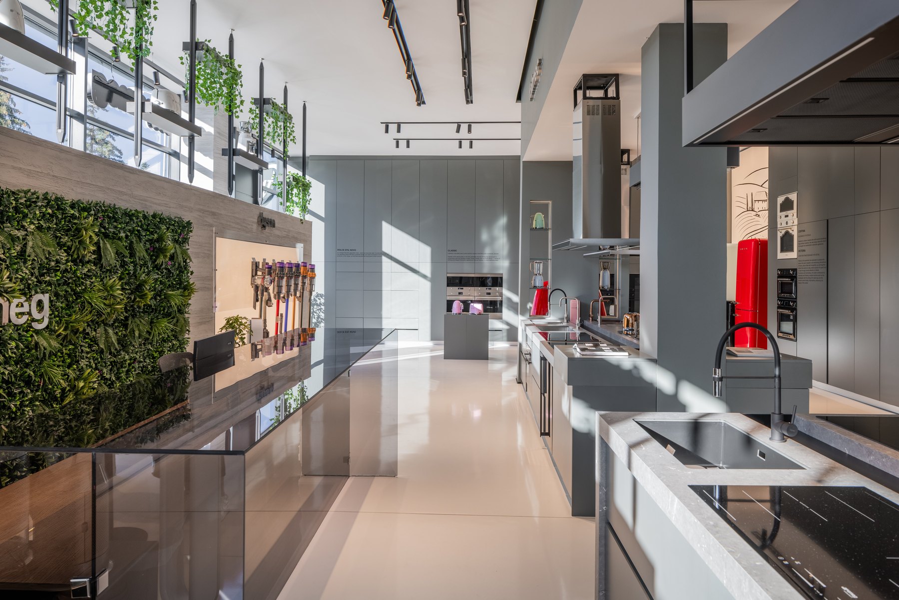 Vanto showroom with built-in display joinery and lit niches